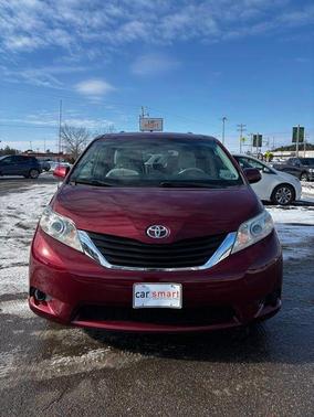 2012 Toyota Sienna LE