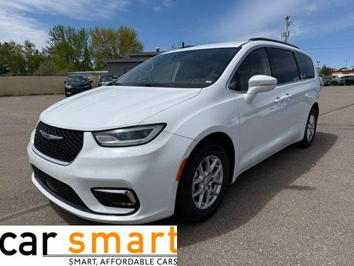 Bright White Clearcoat 2022 Chrysler Pacifica Touring L