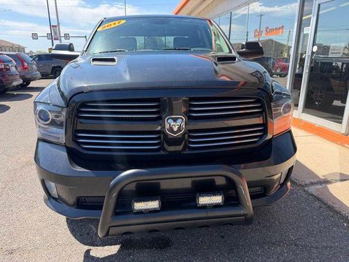 Brilliant Black Crystal Pearl 2017 RAM 1500 Sport