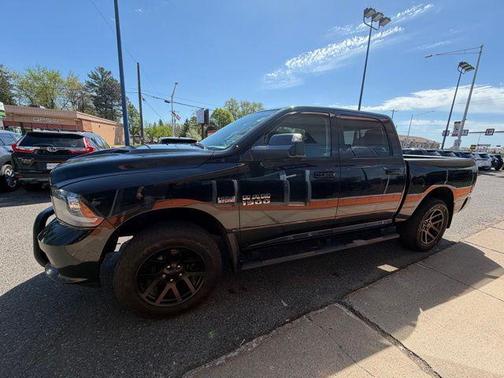 Brilliant Black Crystal Pearl 2017 RAM 1500 Sport