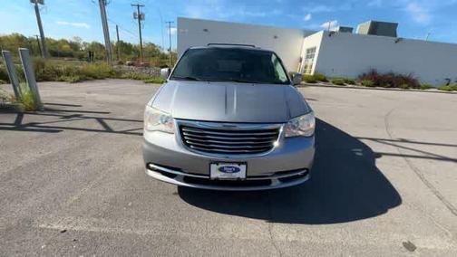 2015 Chrysler Town & Country Touring