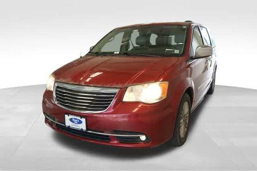 2015 Chrysler Town & Country Touring-L
