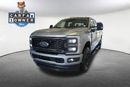 ICONIC SILVER 2024 Ford F-350 LARIAT SUPER DUTY
