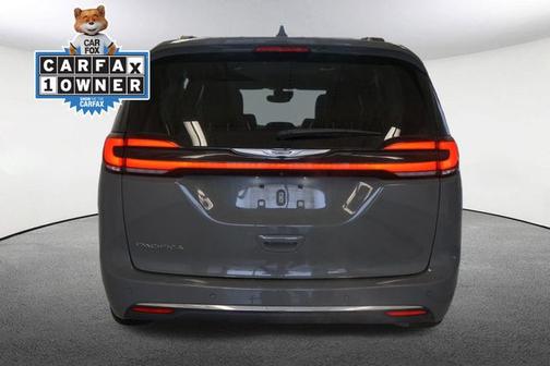 Ceramic Gray Clearcoat 2022 Chrysler Pacifica TOURING L