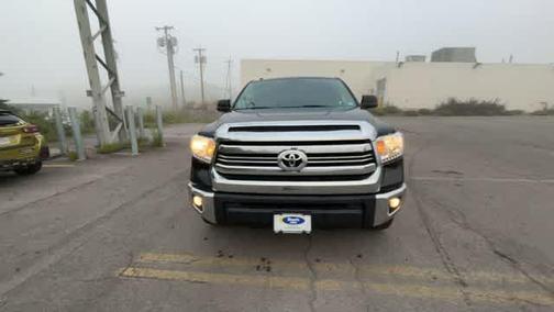 2017 Toyota Tundra SR5