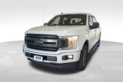 OXFORD WHITE 2019 Ford F-150 XLT Truck