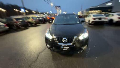 2020 Nissan Kicks SR