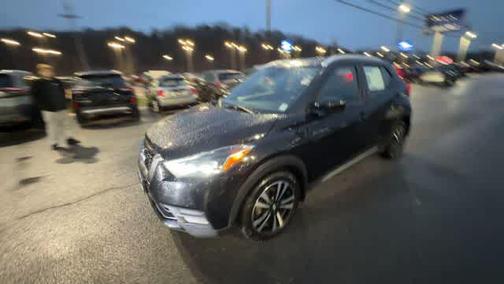 2020 Nissan Kicks SR