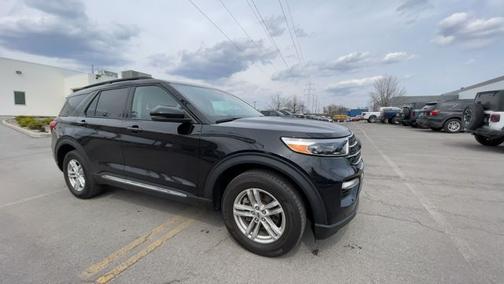AGATE BLACK METALLIC 2023 Ford Explorer XLT