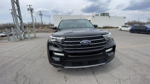 AGATE BLACK METALLIC 2023 Ford Explorer XLT