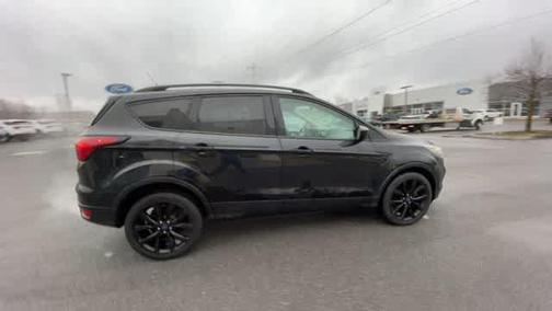 AGATE BLACK 2019 Ford Escape SE