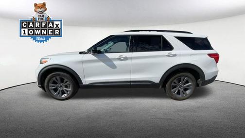 STAR WHITE MET TRI-COAT 2023 Ford Explorer XLT