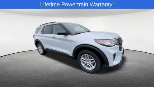 Space White Metallic 2026 Ford Explorer Active w/200A Pkg