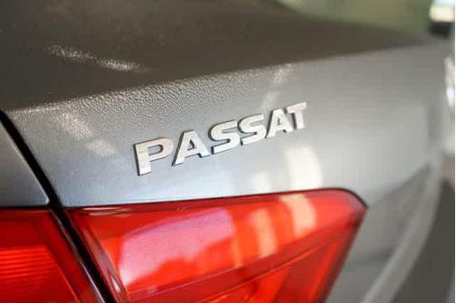 2013 Volkswagen Passat 2.5 SE