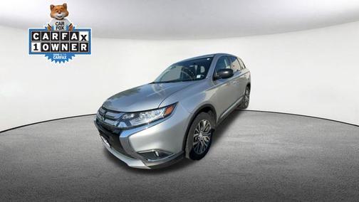 Alloy Silver Metallic 2018 Mitsubishi Outlander ES