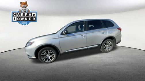 Alloy Silver Metallic 2018 Mitsubishi Outlander ES
