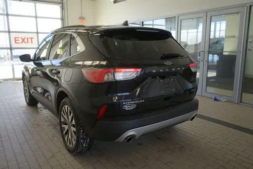 2021 Ford Escape Titanium