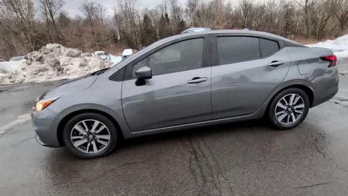 2021 Nissan Versa 1.6 SV