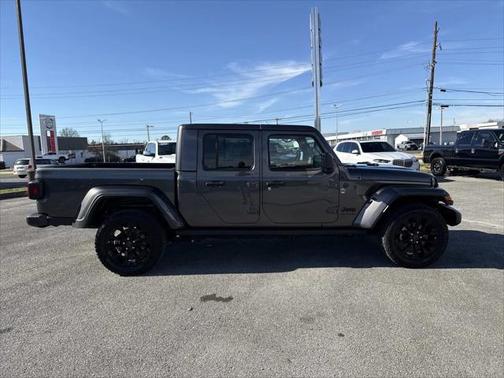2024 Jeep Gladiator Nighthawk