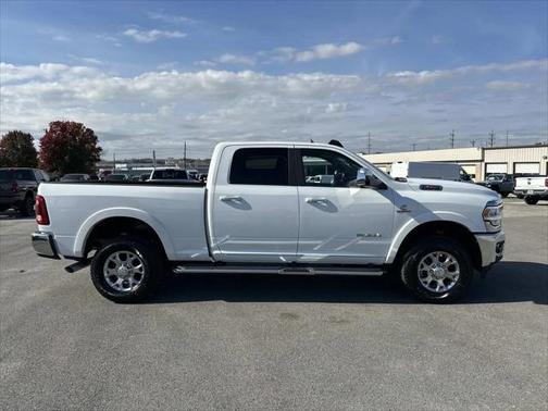 2022 RAM 3500 Laramie Crew Cab 4x4 64' Box