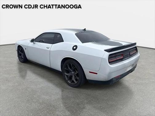 2018 Dodge Challenger 392 Hemi Scat Pack Shaker