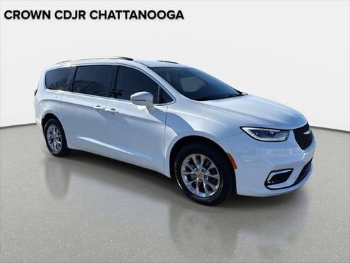 2022 Chrysler Pacifica Touring L AWD