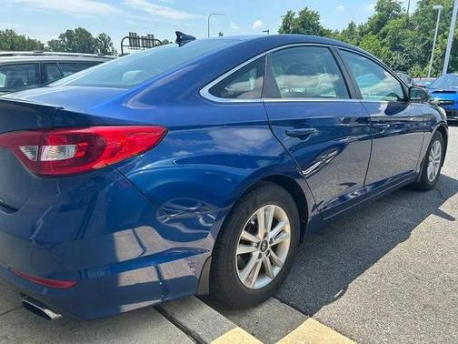 2017 Hyundai SONATA SE