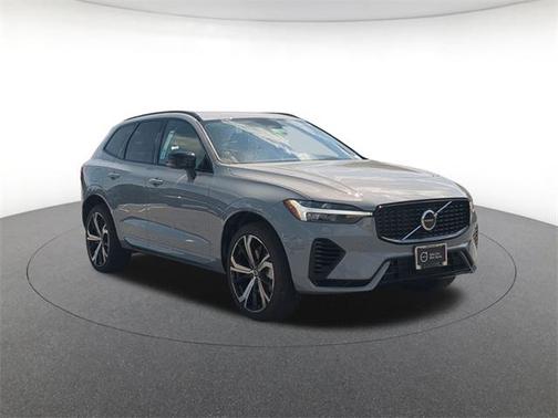 2025 Volvo XC60 Plug-In Hybrid T8 Ultra