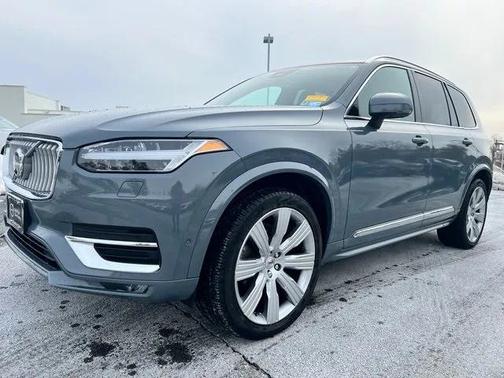 2023 Volvo XC90 B6 Ultimate 7-Seater