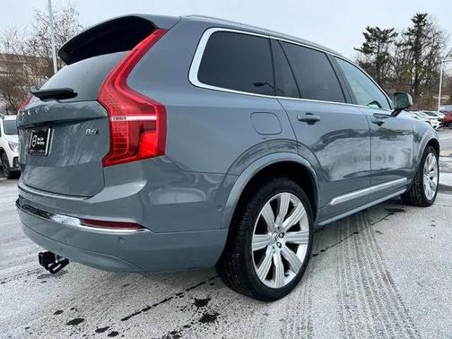 2023 Volvo XC90 B6 Ultimate 7-Seater