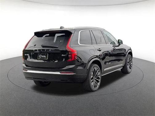 2026 Volvo XC90 B6 Plus 6-Seater
