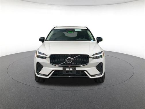 2025 Volvo XC60 Plus