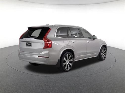 2024 Volvo XC90 B5 Plus Bright Theme