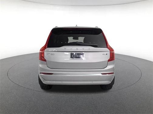 2024 Volvo XC90 B5 Plus Bright Theme
