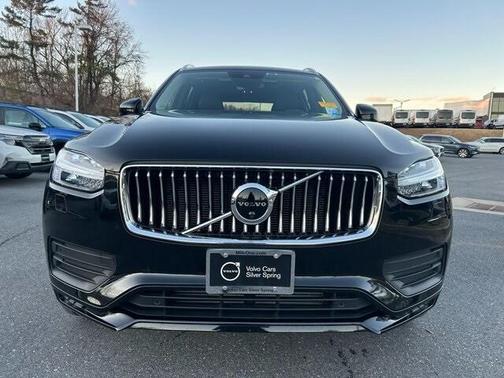 2021 Volvo XC90 T6 Momentum