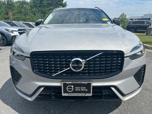 Silver Dawn Metallic 2024 Volvo XC60 B5 Plus Dark Theme