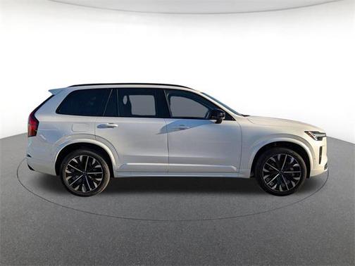 2026 Volvo XC90 B6 Ultra Dark Theme 7-Seater