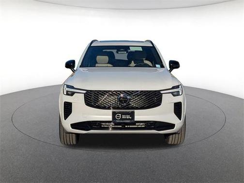 2026 Volvo XC90 B6 Ultra Dark Theme 7-Seater