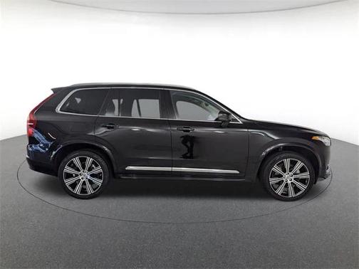2025 Volvo XC90 B6 Plus 7-Seater