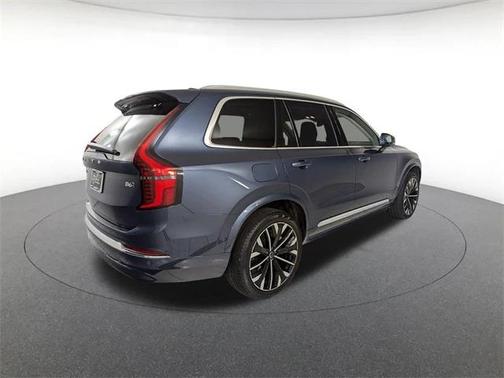2025 Volvo XC90 B6 Plus 7-Seater