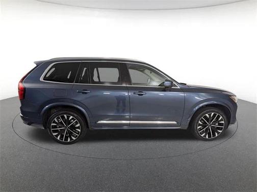 2025 Volvo XC90 B6 Plus 7-Seater