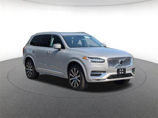 2025 Volvo XC90 B6 Plus 7-Seater