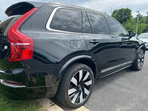 2024 Volvo XC90 Recharge Plug-In Hybrid T8 Plus Bright Theme 7-Seater