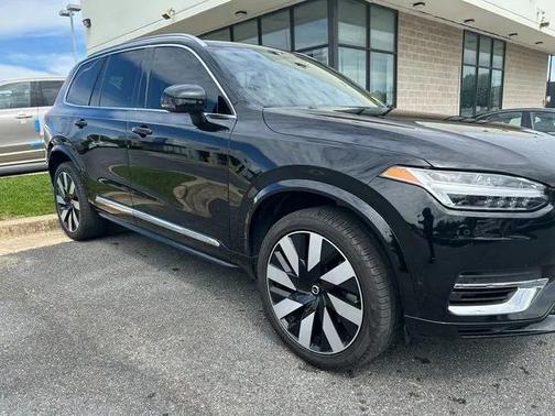 2024 Volvo XC90 Recharge Plug-In Hybrid T8 Plus Bright Theme 7-Seater