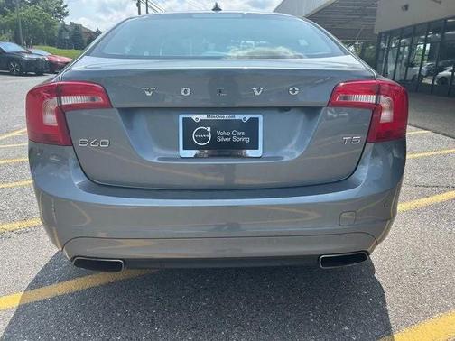 2016 Volvo S60 T5 Drive-E Premier