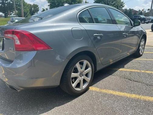 2016 Volvo S60 T5 Drive-E Premier