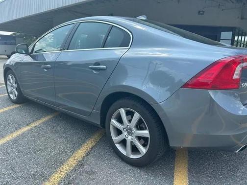 2016 Volvo S60 T5 Drive-E Premier