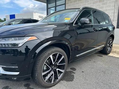 2023 Volvo XC90 B6 Plus 7-Seater