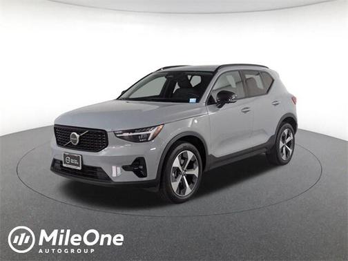 2026 Volvo XC40 Plus, B5 AWD Gas (mild hybrid), Dark