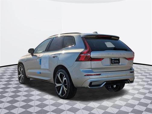 2025 Volvo XC60 Plug-In Hybrid T8 Ultra